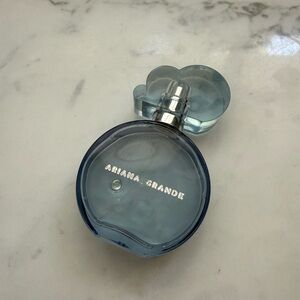 ARIANA GRANDE Cloud Eau de Parfum